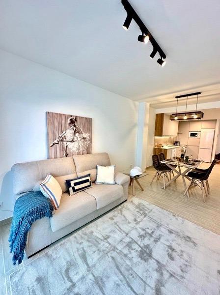 2 Bed, 2 Bath, ApartmentFor Sale, Fuengirola, Malaga