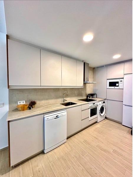 3 Bed, 2 Bath, ApartmentFor Sale, Fuengirola, Malaga