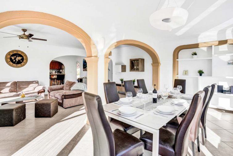 3 Bed, 2 Bath, HouseFor Sale, Calpe, Alicante