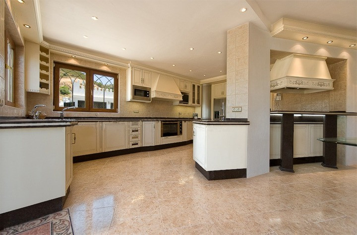 10 Bed, 12 Bath, HouseFor Sale, Alhaurin el Grande, Malaga