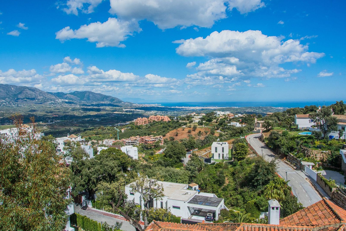 ApartmentFor Sale, Marbella, Malaga