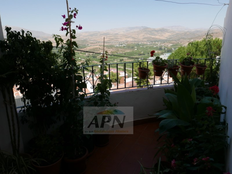 4 Bed, 2 Bath, HouseFor Sale, Álora, Malaga