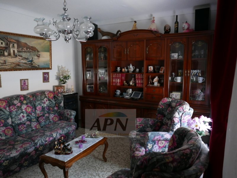 4 Bed, 2 Bath, HouseFor Sale, Álora, Malaga