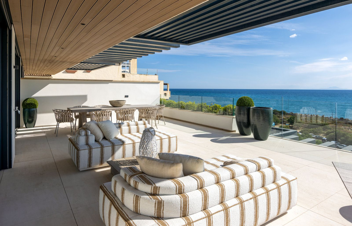3 Bed, 3 Bath, ApartmentFor Sale, Estepona, Malaga