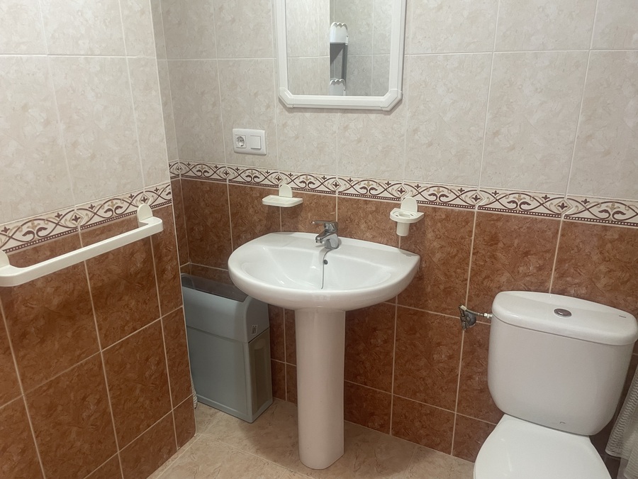 2 Bed, 1 Bath, ApartmentFor Sale, Torrevieja, Alicante