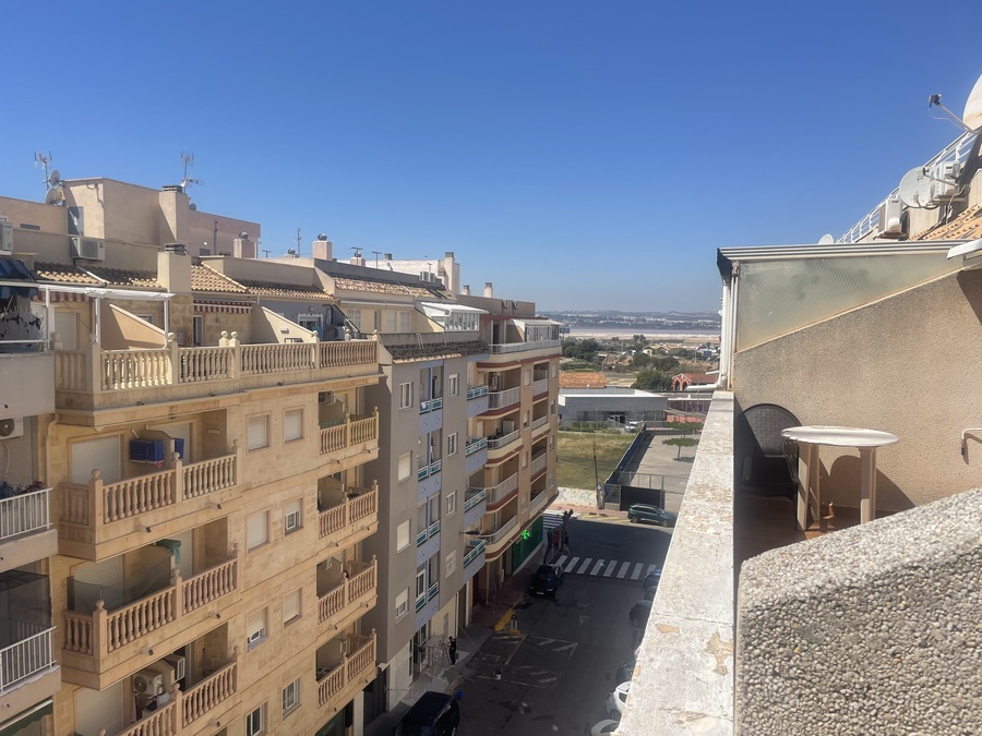 2 Bed, 1 Bath, ApartmentFor Sale, Torrevieja, Alicante
