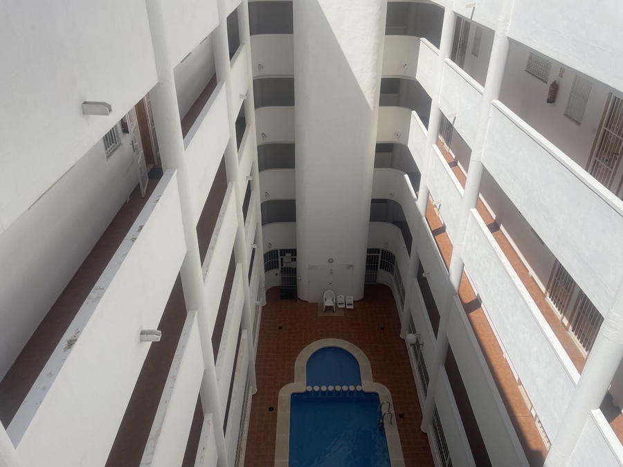 2 Bed, 1 Bath, ApartmentFor Sale, Torrevieja, Alicante