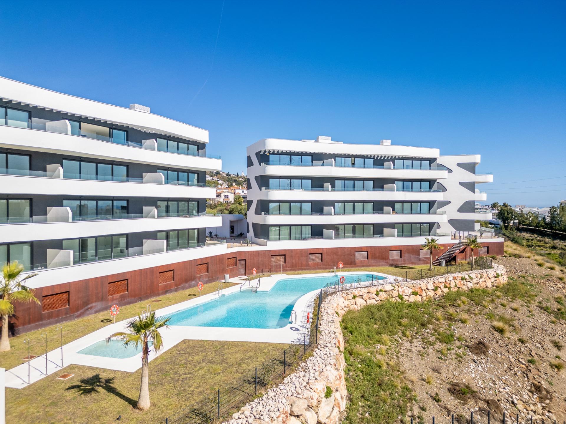2 Bed, 2 Bath, ApartmentFor Sale, Fuengirola, Malaga
