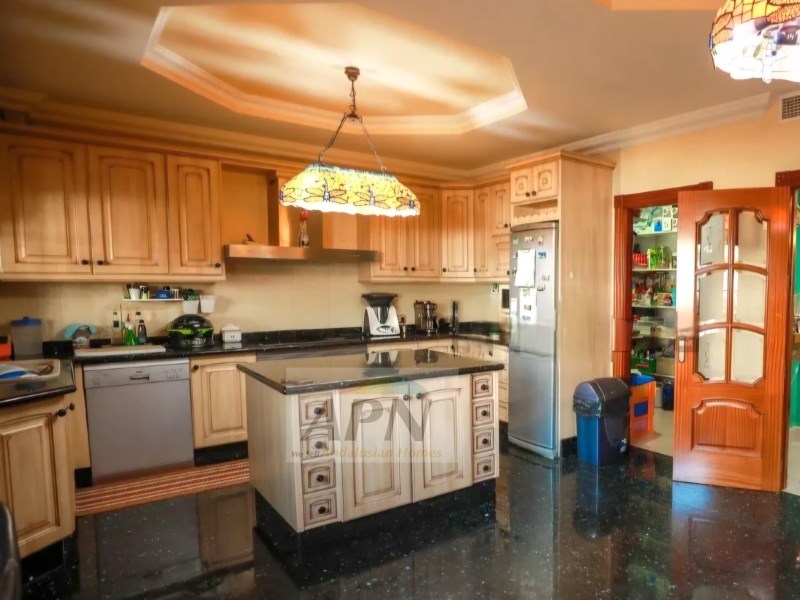 4 Bed, 4 Bath, HouseFor Sale, Pizarra, Malaga