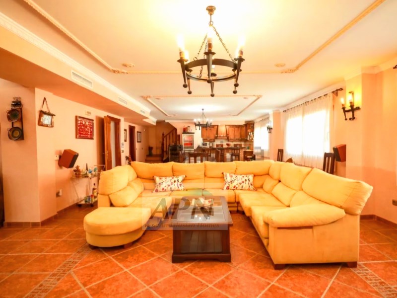 4 Bed, 4 Bath, HouseFor Sale, Pizarra, Malaga