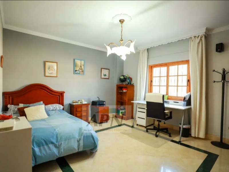 4 Bed, 4 Bath, HouseFor Sale, Pizarra, Malaga
