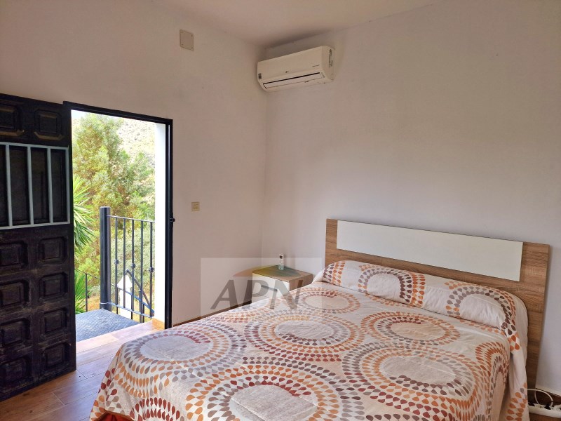 4 Bed, 2 Bath, HouseFor Sale, Álora, Malaga