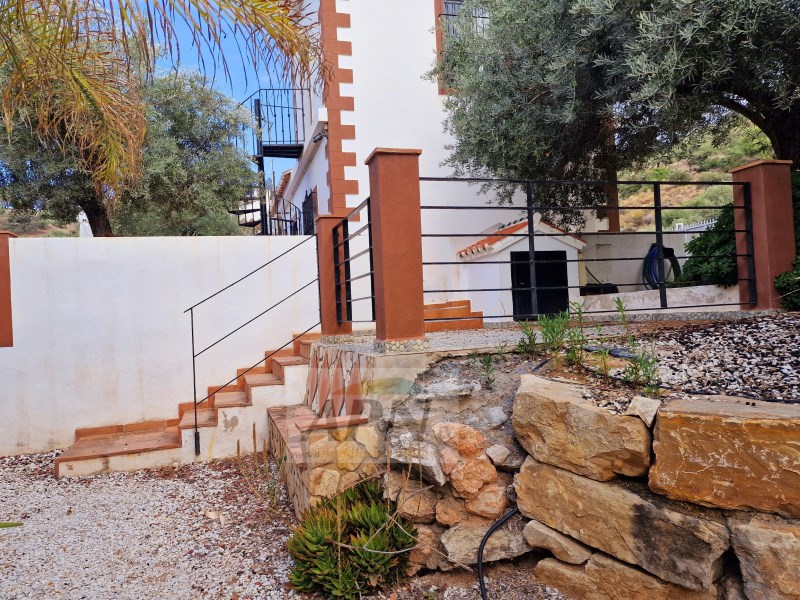 4 Bed, 2 Bath, HouseFor Sale, Álora, Malaga