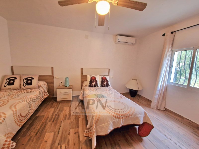 4 Bed, 2 Bath, HouseFor Sale, Álora, Malaga