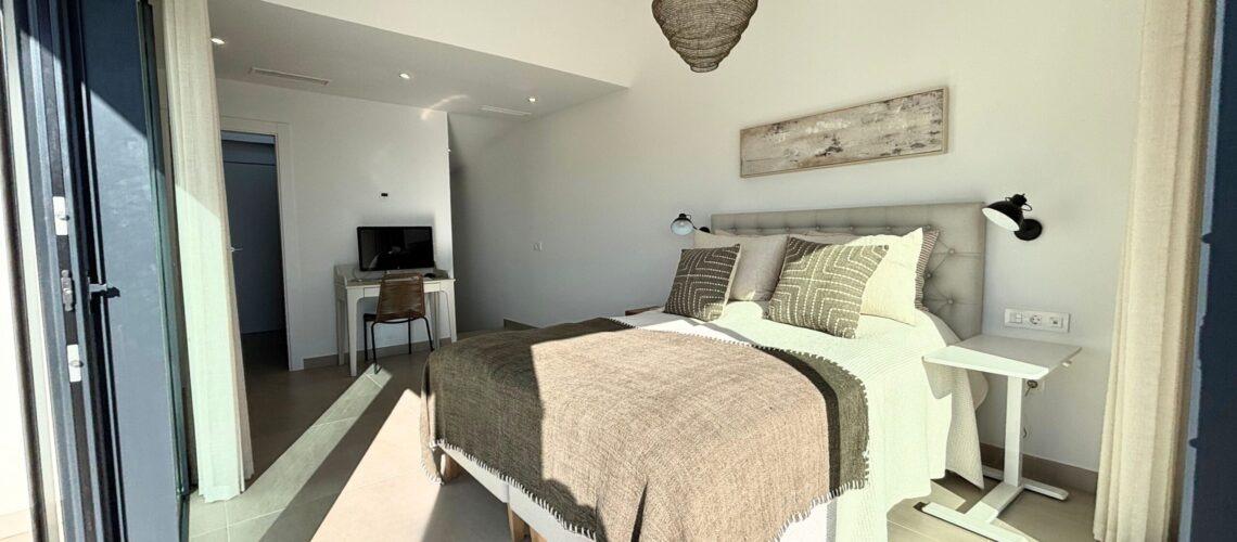 3 Bed, 2 Bath, ApartmentFor Sale, Fuengirola, Malaga