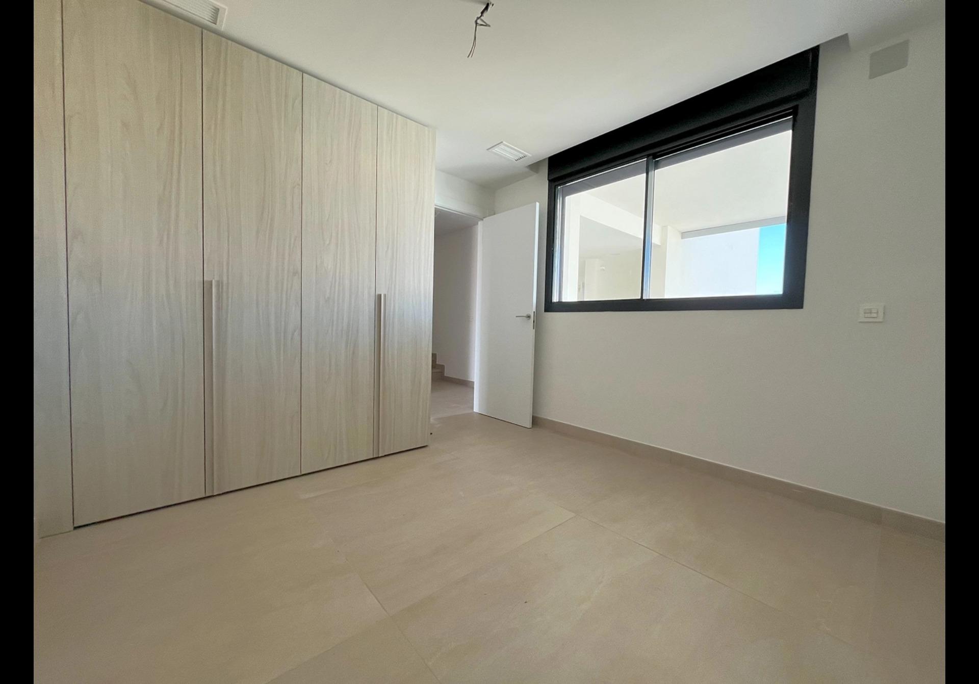 2 Bed, 2 Bath, ApartmentFor Sale, Fuengirola, Malaga