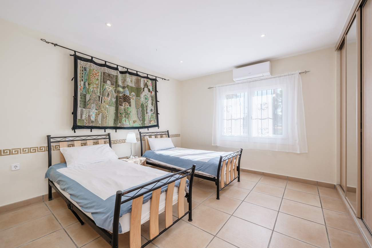 3 Bed, 2 Bath, HouseFor Sale, Santa Ponsa, Baleares