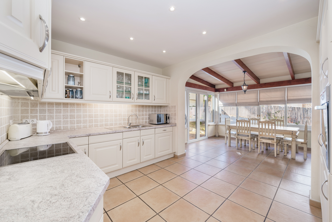 3 Bed, 2 Bath, HouseFor Sale, Santa Ponsa, Baleares