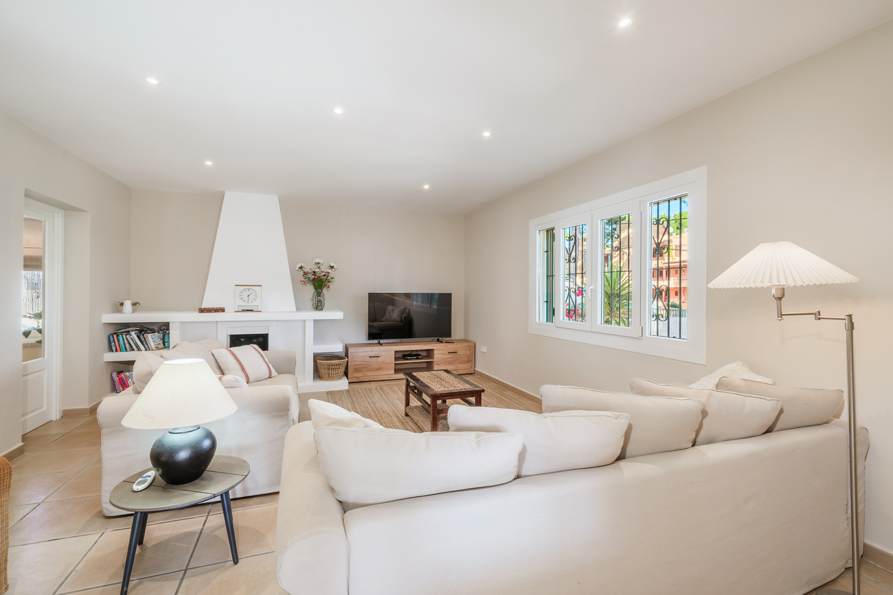 3 Bed, 2 Bath, HouseFor Sale, Santa Ponsa, Baleares