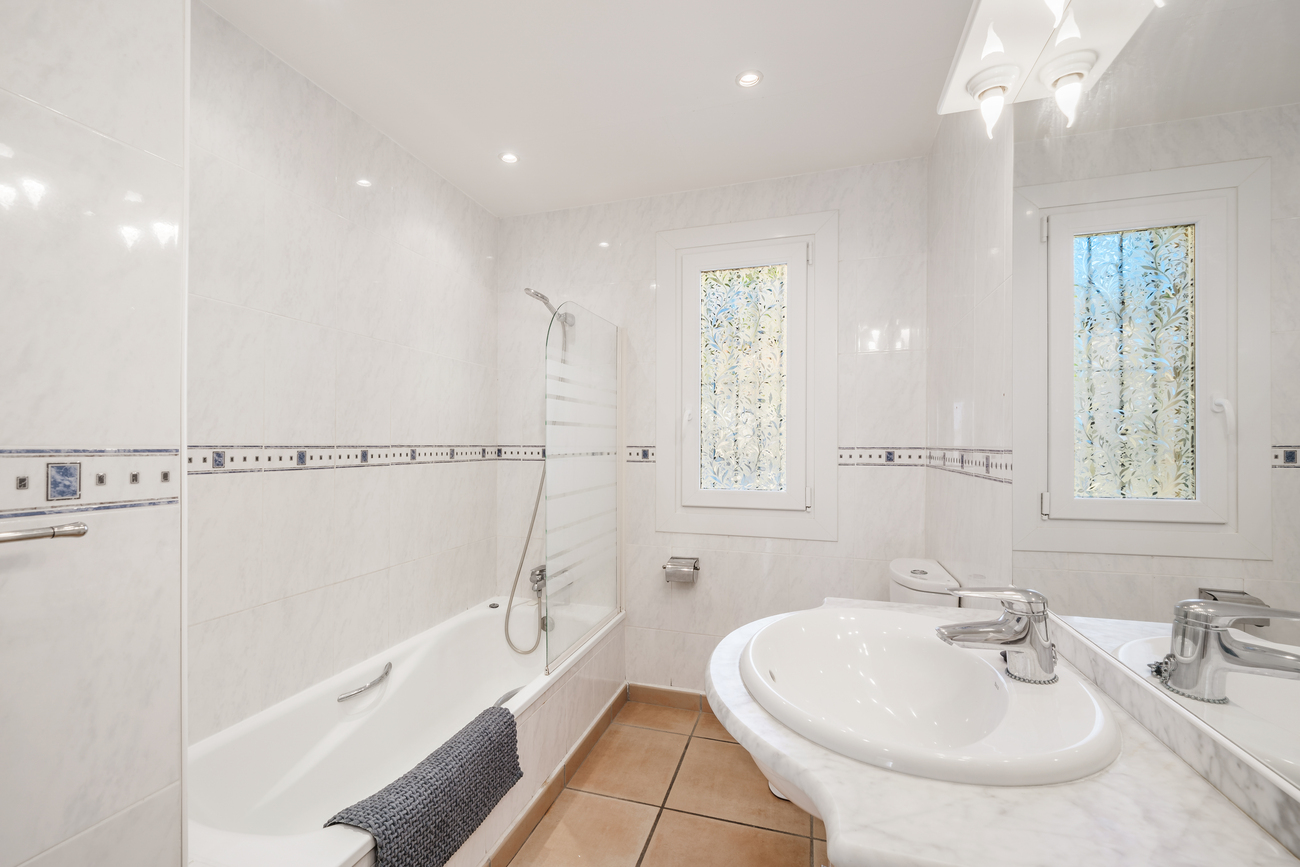 3 Bed, 2 Bath, HouseFor Sale, Santa Ponsa, Baleares