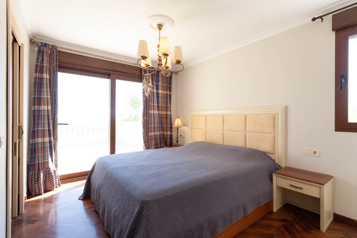 5 Bed, 5 Bath, HouseFor Sale, Calpe, Alicante