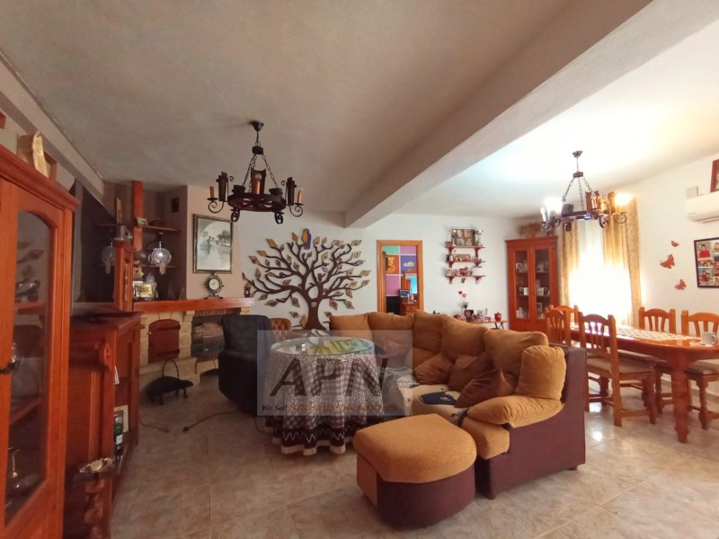 4 Bed, 1 Bath, HouseFor Sale, Álora, Malaga