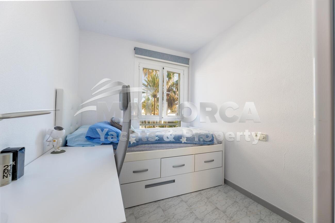 3 Bed, 2 Bath, ApartmentFor Sale, Palma de Mallorca, Baleares