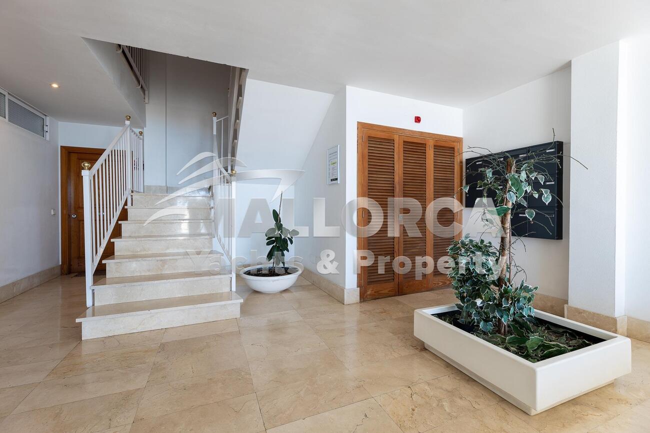 3 Bed, 2 Bath, ApartmentFor Sale, Palma de Mallorca, Baleares