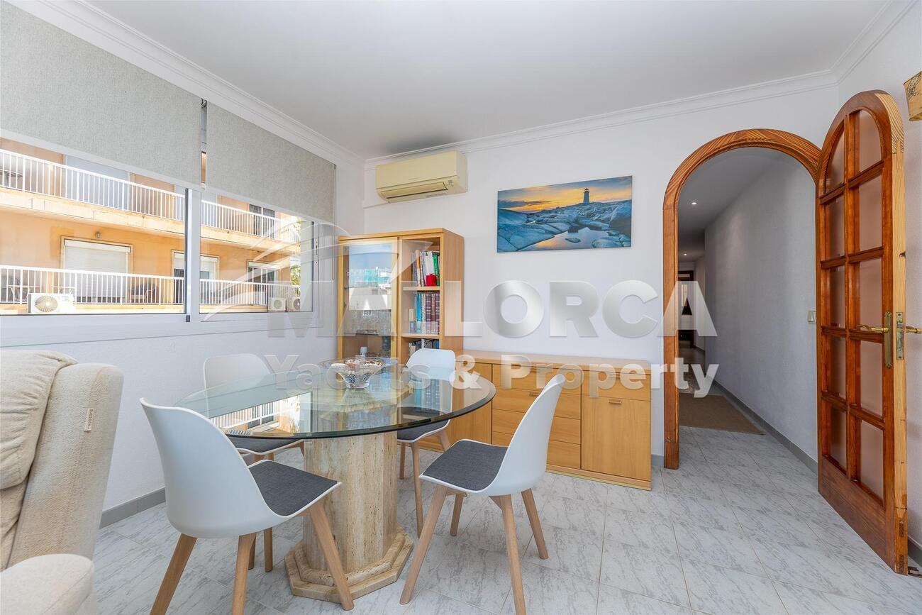 3 Bed, 2 Bath, ApartmentFor Sale, Palma de Mallorca, Baleares