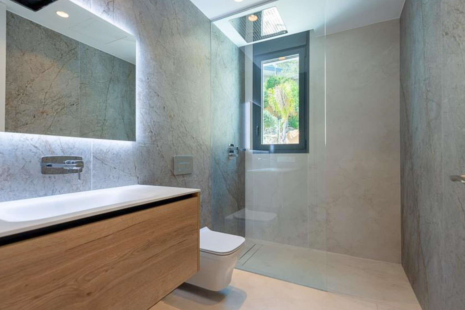 3 Bed, 2 Bath, ApartmentFor Sale, Benidorm, Alicante