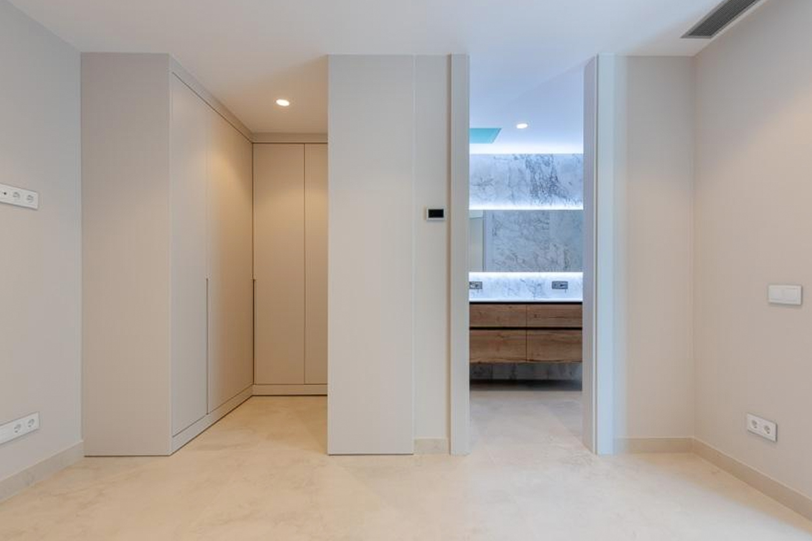 3 Bed, 2 Bath, ApartmentFor Sale, Benidorm, Alicante