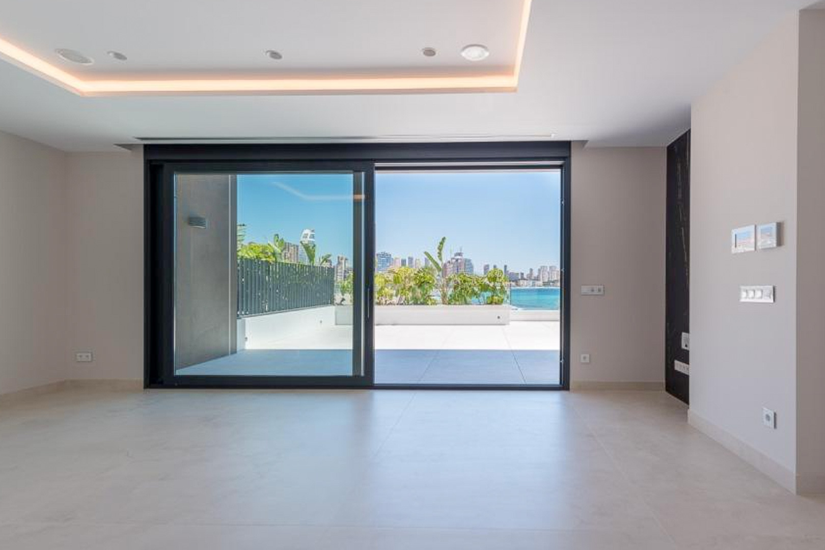 3 Bed, 2 Bath, ApartmentFor Sale, Benidorm, Alicante