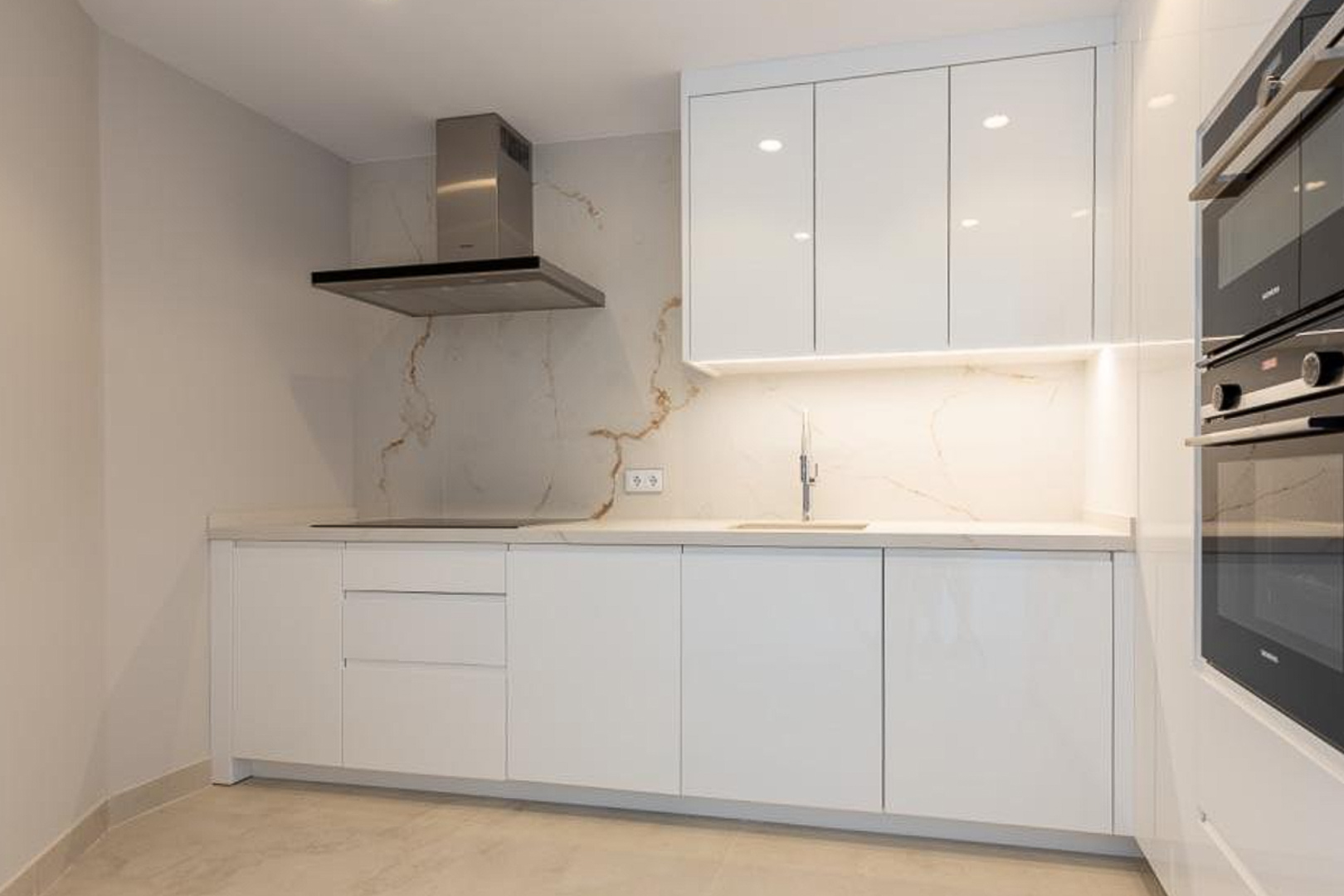 3 Bed, 2 Bath, ApartmentFor Sale, Benidorm, Alicante