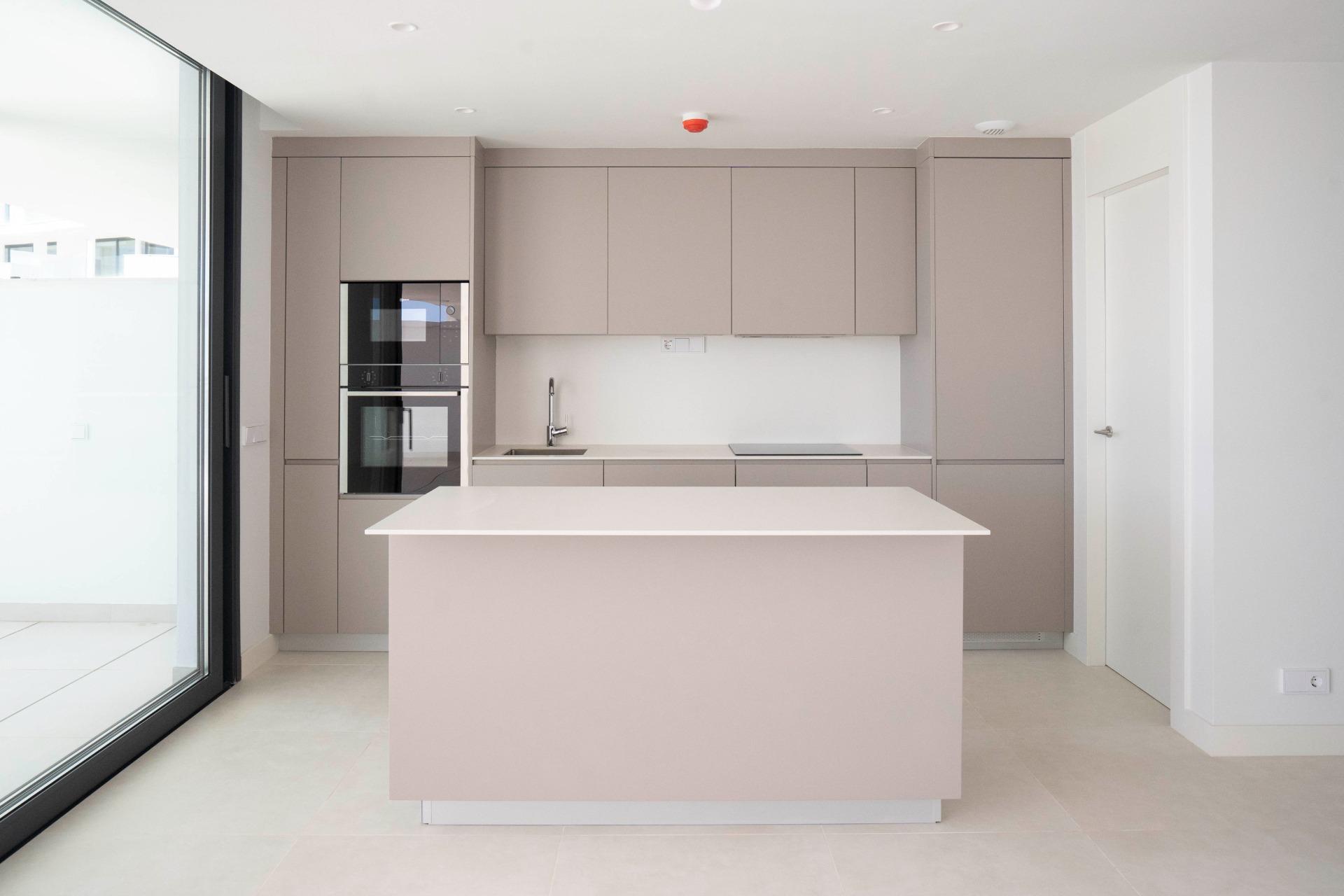 3 Bed, 2 Bath, ApartmentFor Sale, Fuengirola, Malaga