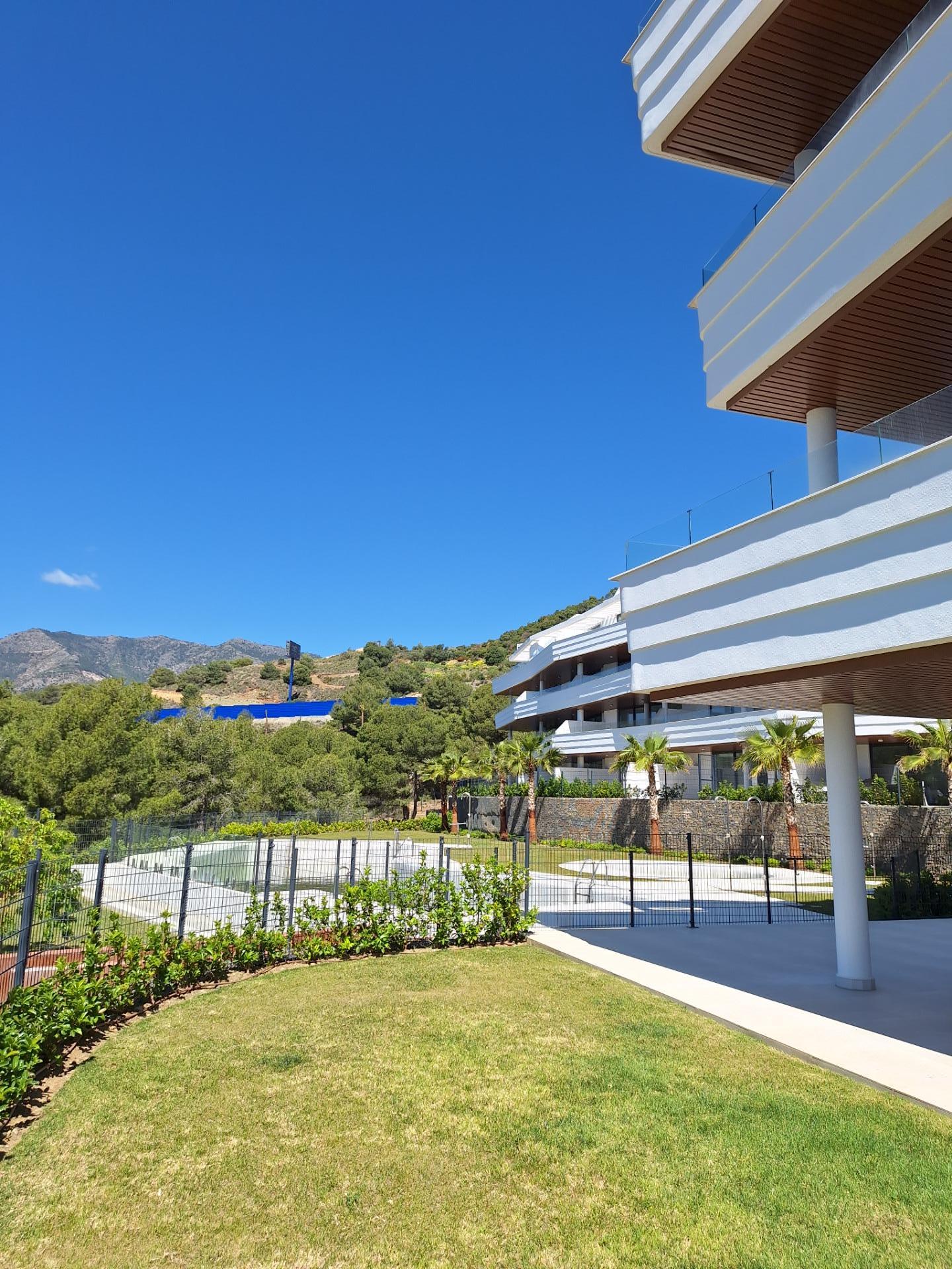 3 Bed, 2 Bath, ApartmentFor Sale, Fuengirola, Malaga