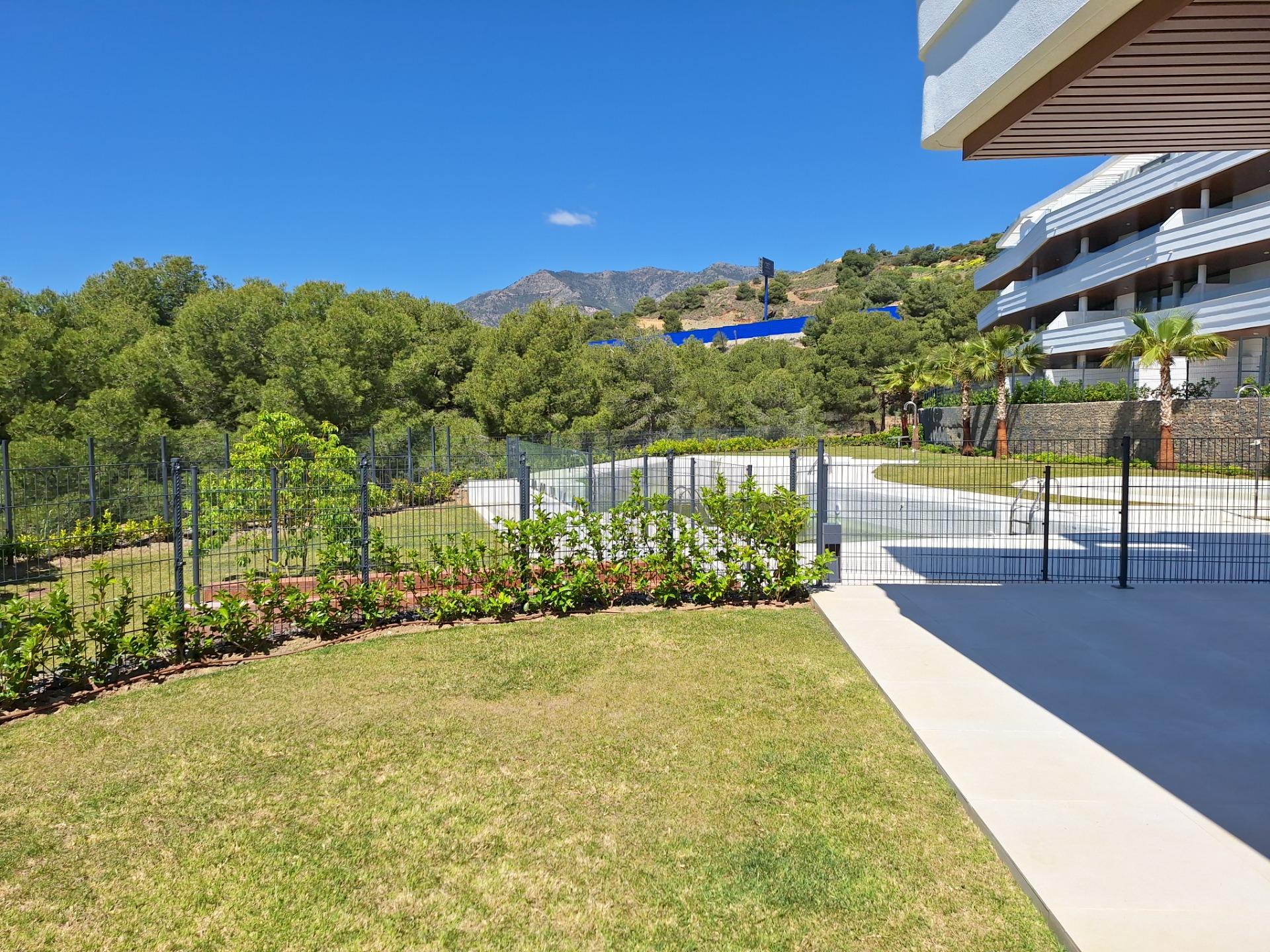 3 Bed, 2 Bath, ApartmentFor Sale, Fuengirola, Malaga