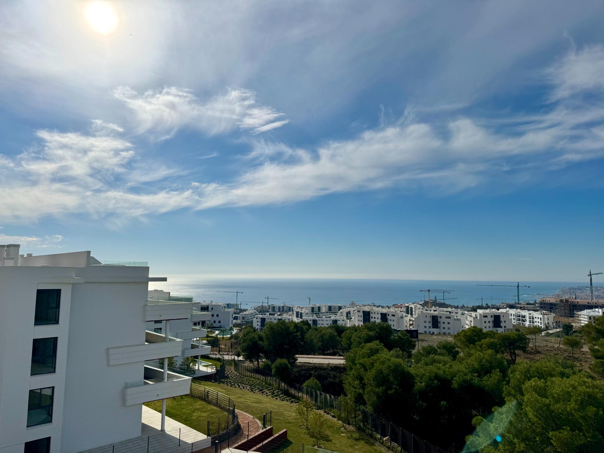 2 Bed, 2 Bath, ApartmentFor Sale, Fuengirola, Malaga
