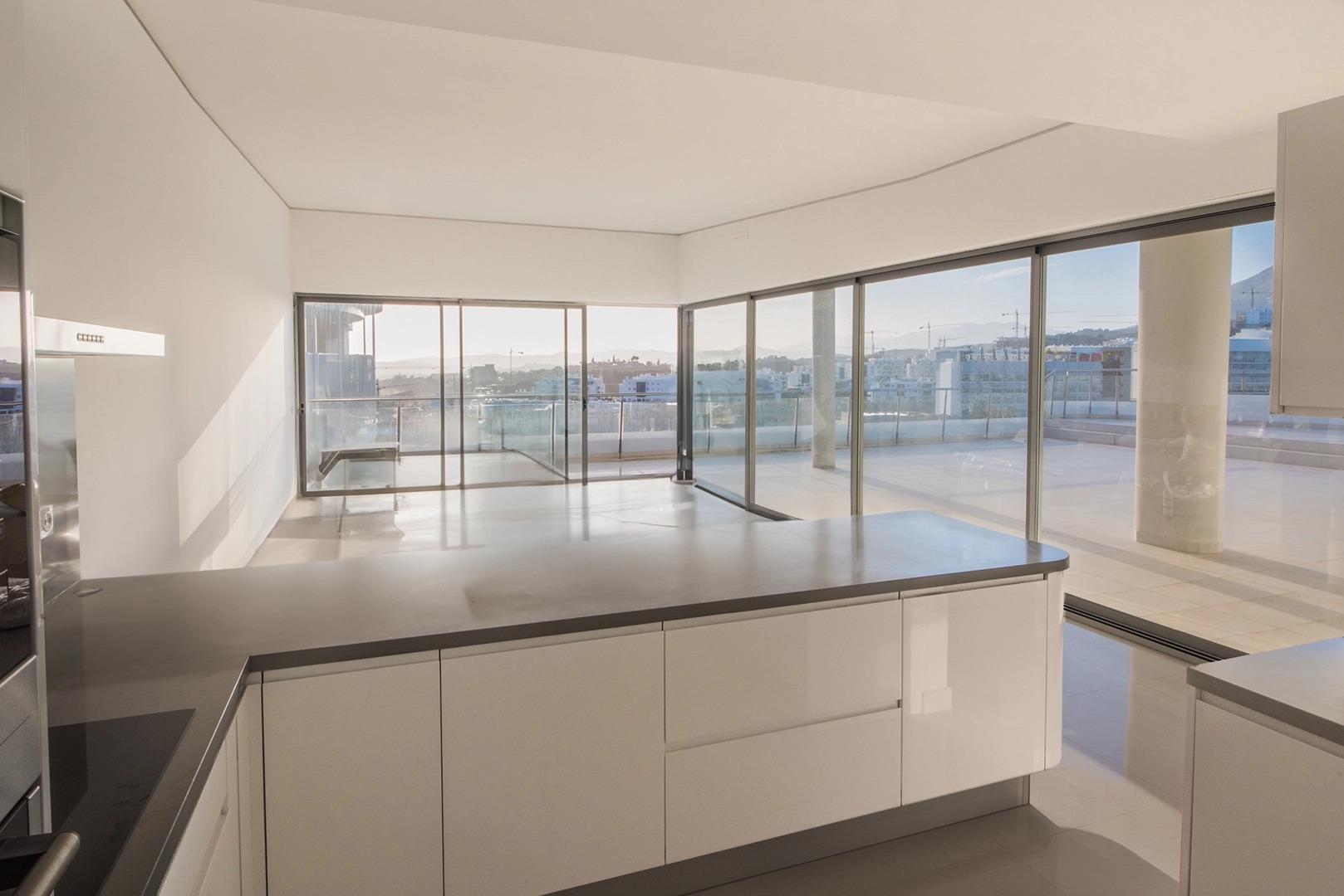 3 Bed, 3 Bath, ApartmentFor Sale, Benalmadena, Malaga