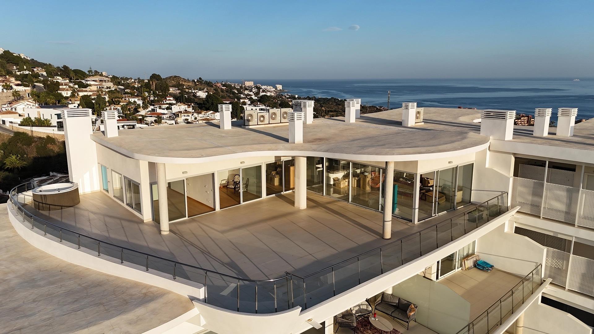 3 Bed, 3 Bath, ApartmentFor Sale, Benalmadena, Malaga