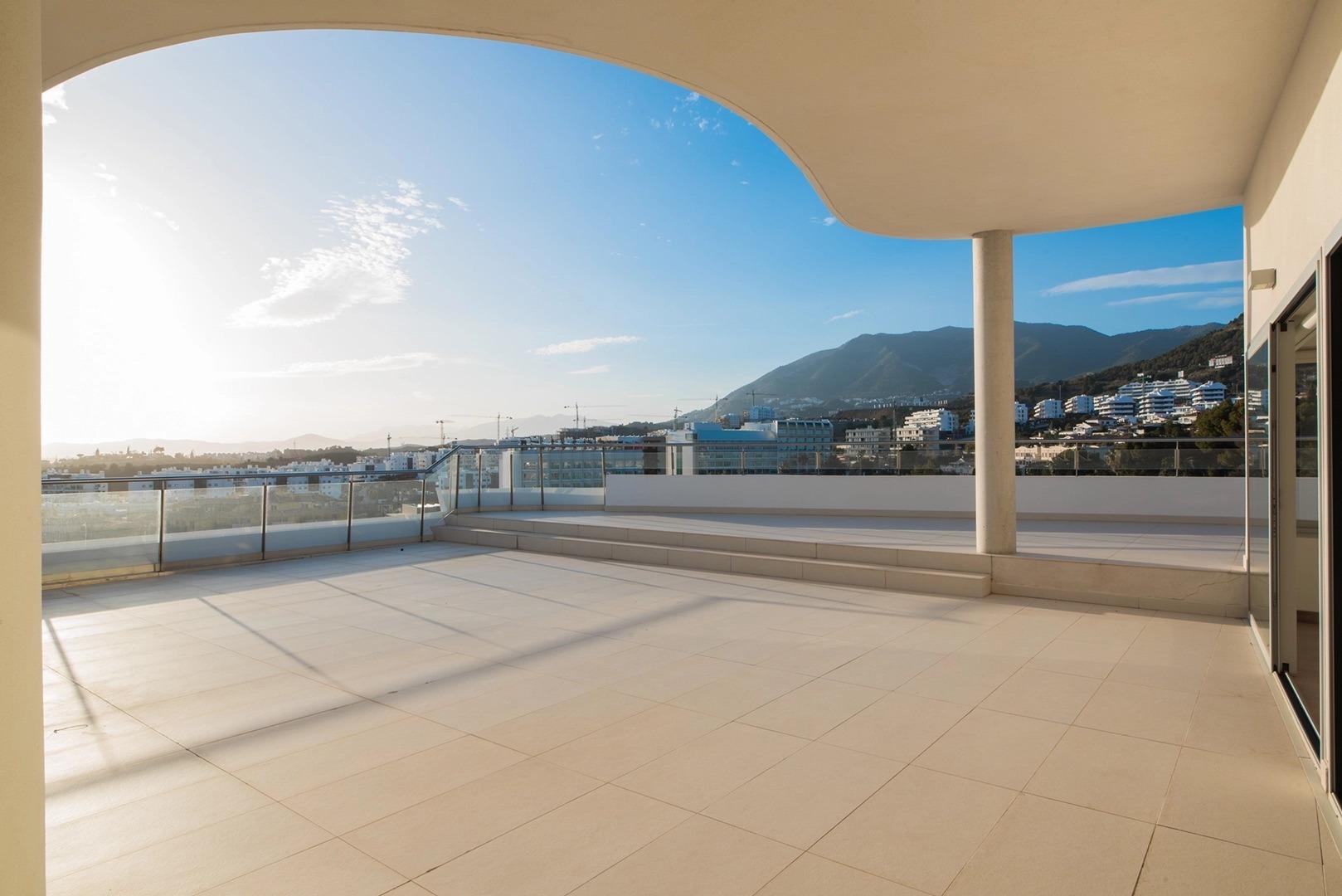 3 Bed, 3 Bath, ApartmentFor Sale, Benalmadena, Malaga