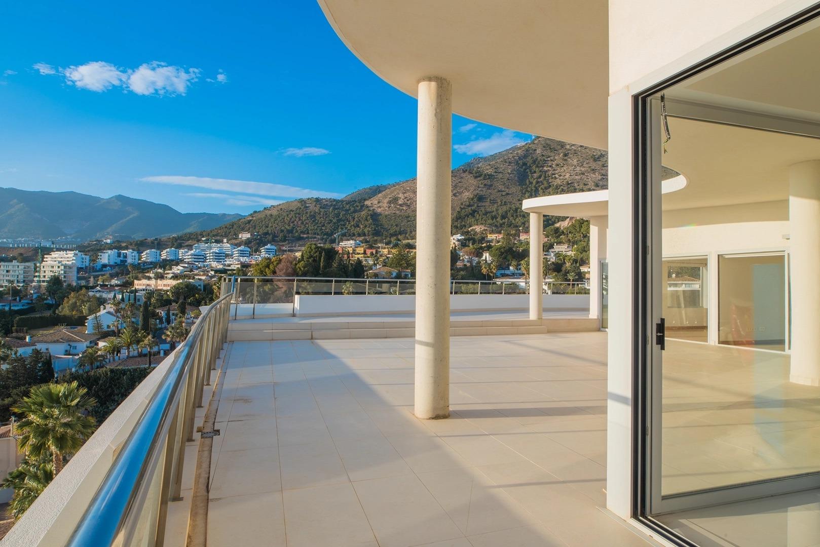 3 Bed, 3 Bath, ApartmentFor Sale, Benalmadena, Malaga