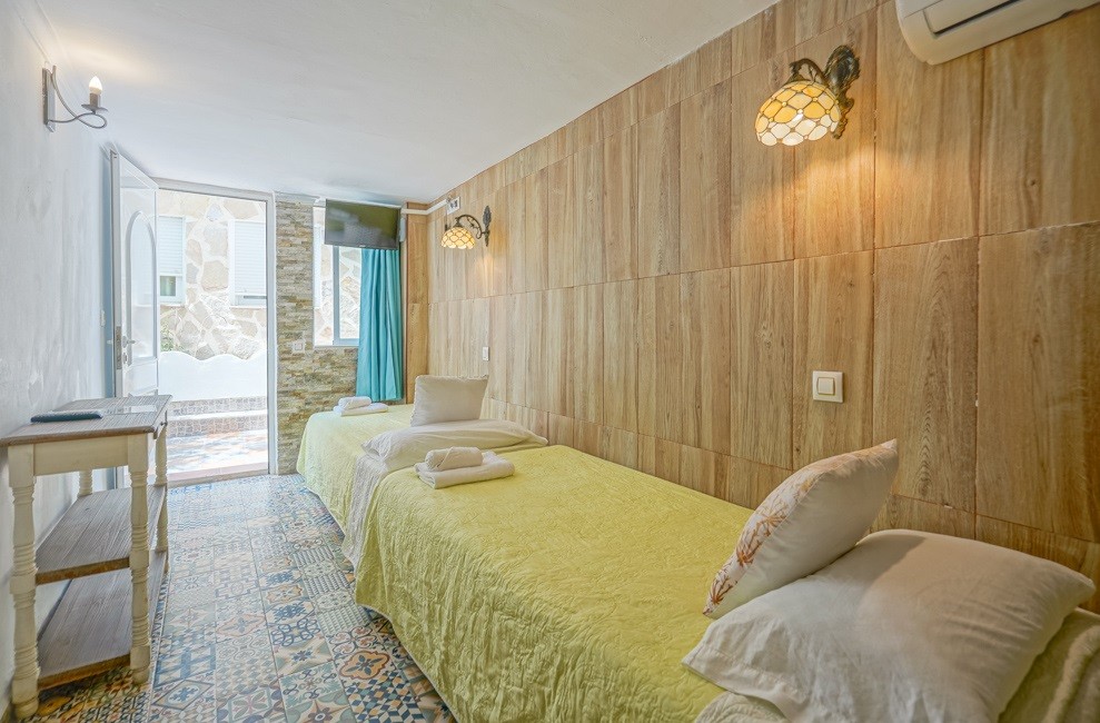 Commercial Property, For Sale