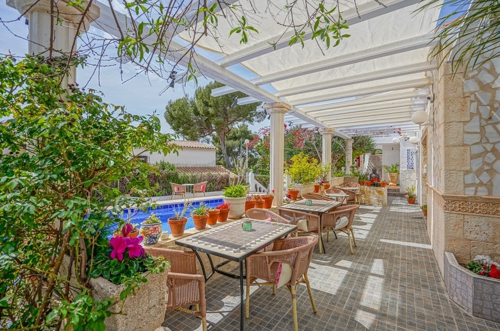 Commercial Property, For Sale