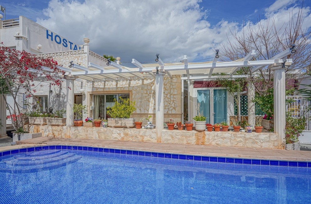 Commercial Property, For Sale