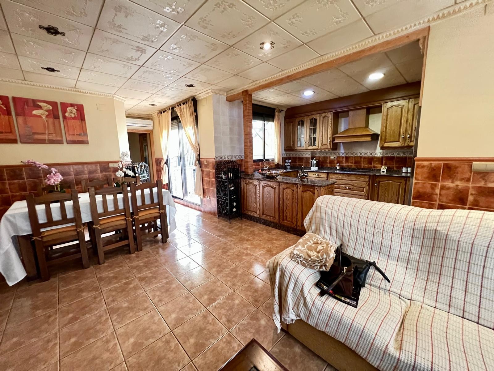 3 Bed, 2 Bath, HouseFor Sale, Pinoso, Alicante