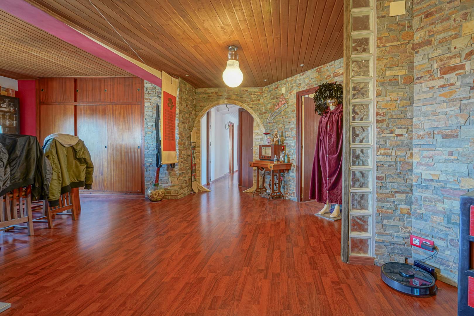 5 Bed, 2 Bath, ApartmentFor Sale, Javea, Alicante