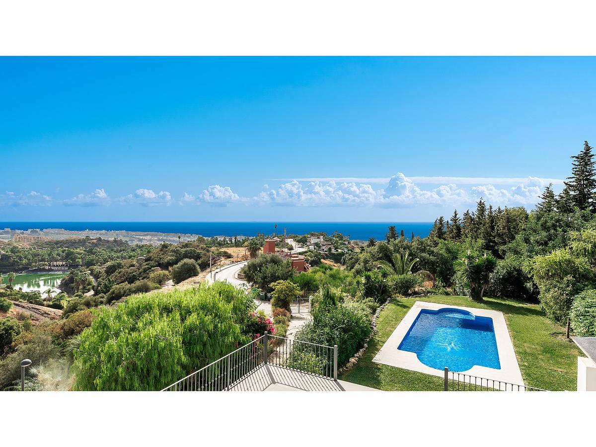 5 Bed, 5 Bath, HouseFor Sale, Estepona, Malaga