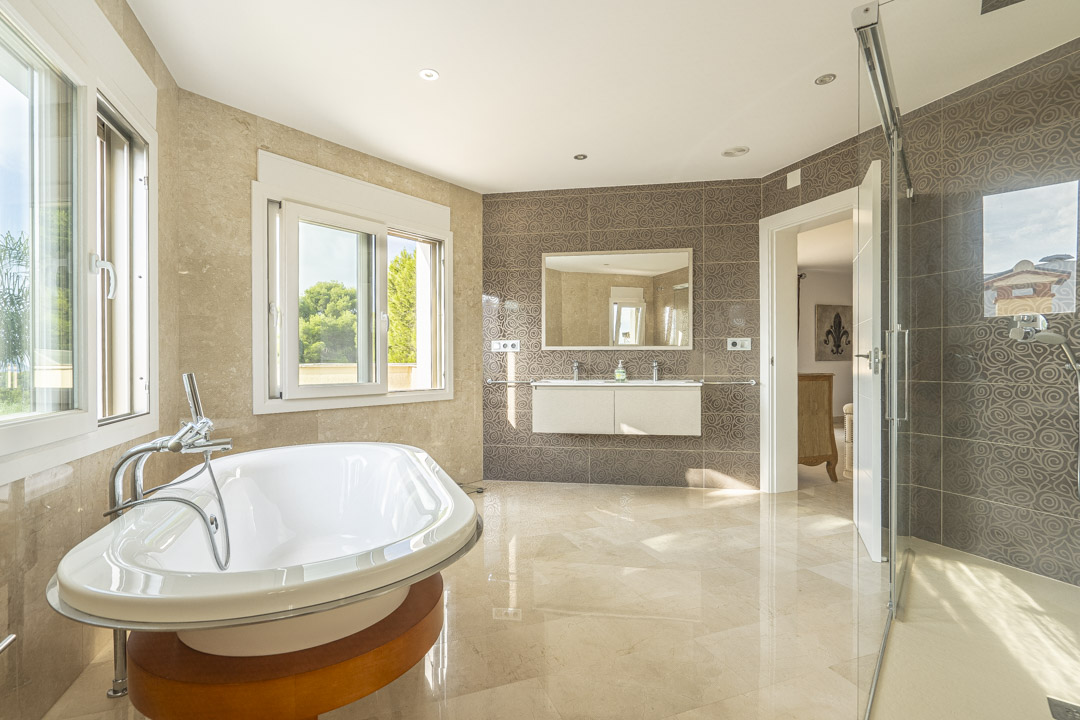 4 Bed, 4 Bath, HouseFor Sale, Benissa, Alicante