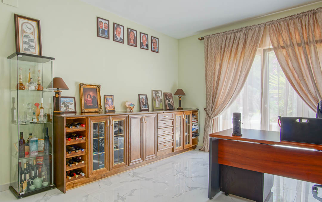 8 Bed, 9 Bath, HouseFor Sale, La Nucia, Alicante