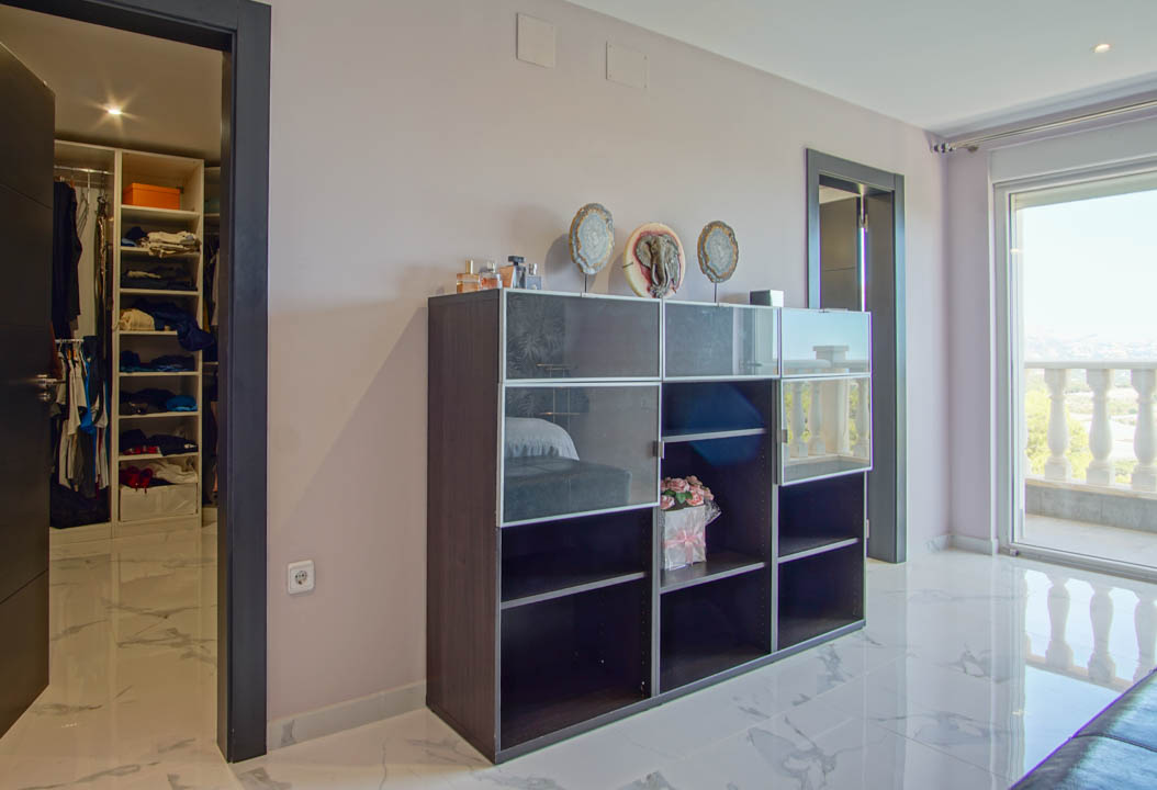 8 Bed, 9 Bath, HouseFor Sale, La Nucia, Alicante